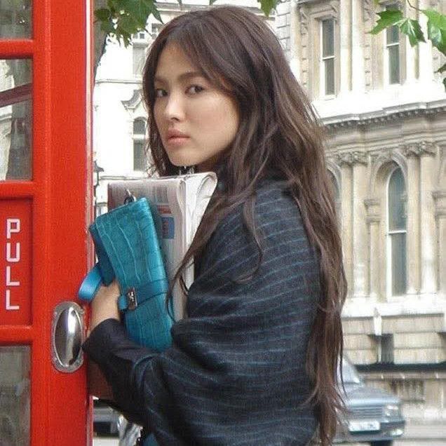 A moment captured by a fan of Song Hyekyo