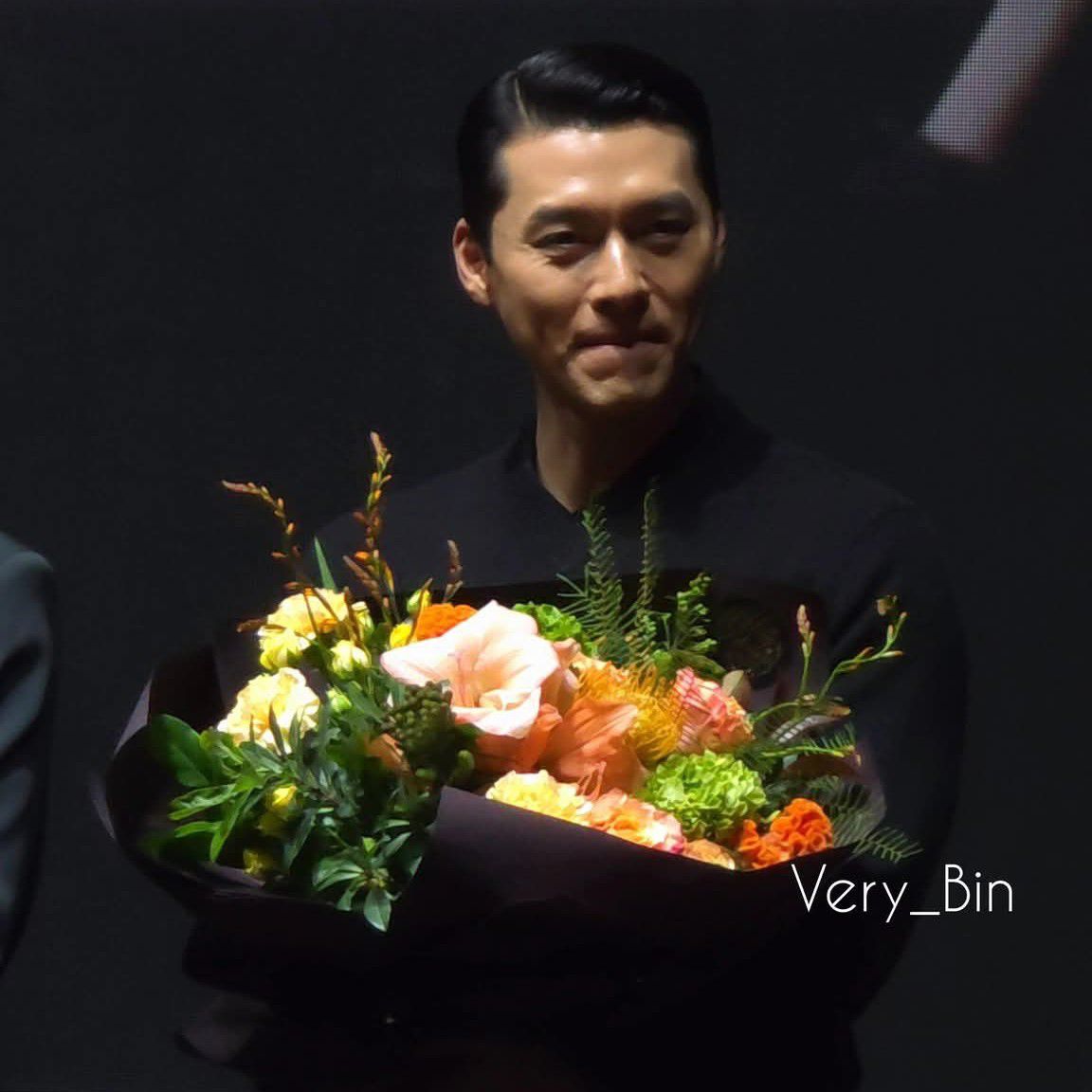 Cuplikan di balik layar dari Hyun Bin