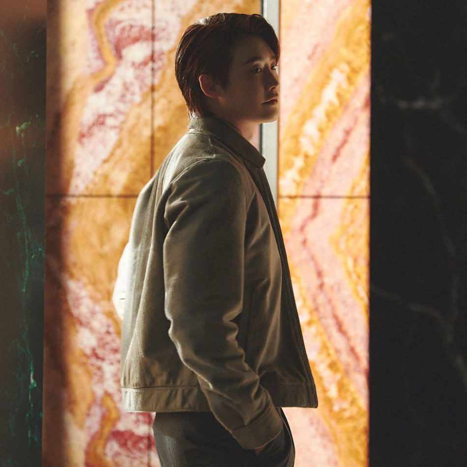 Behind-the-scenes cut of Lee Jongsuk