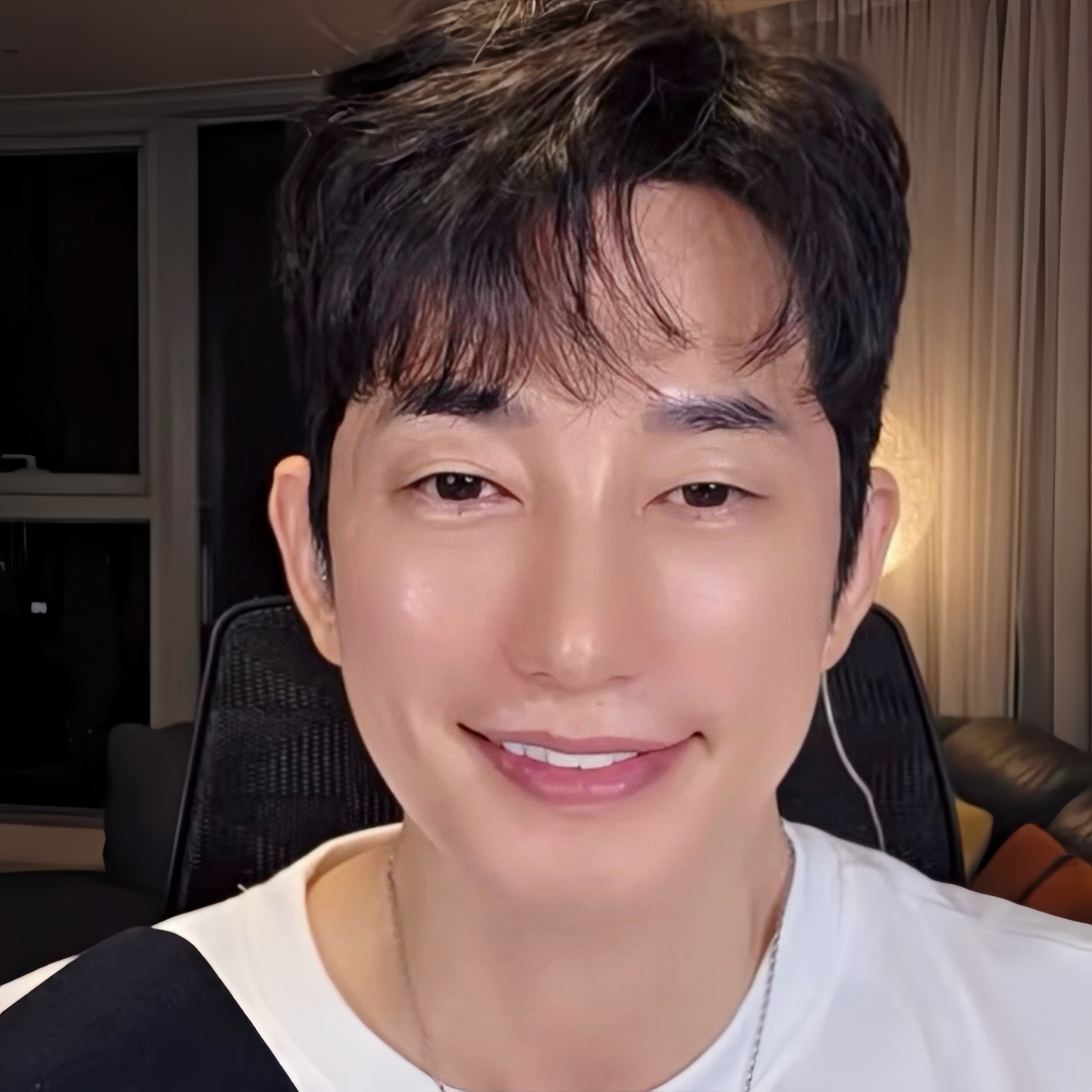 Recent activity shot of Park Sihoo