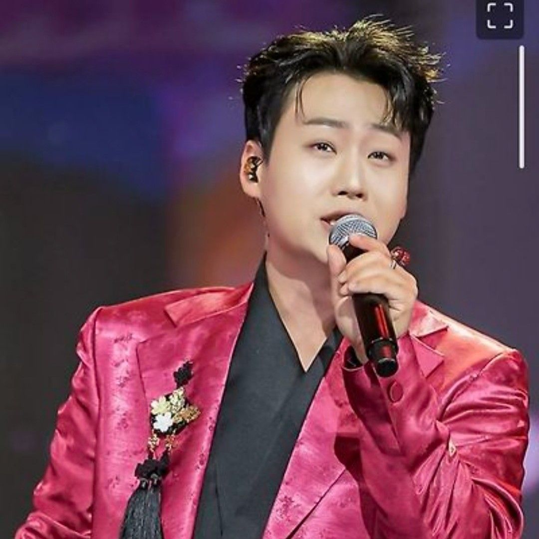 Latest photo of Min Soohyun
