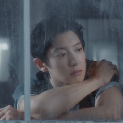 A moment captured by a fan of Chanyeol