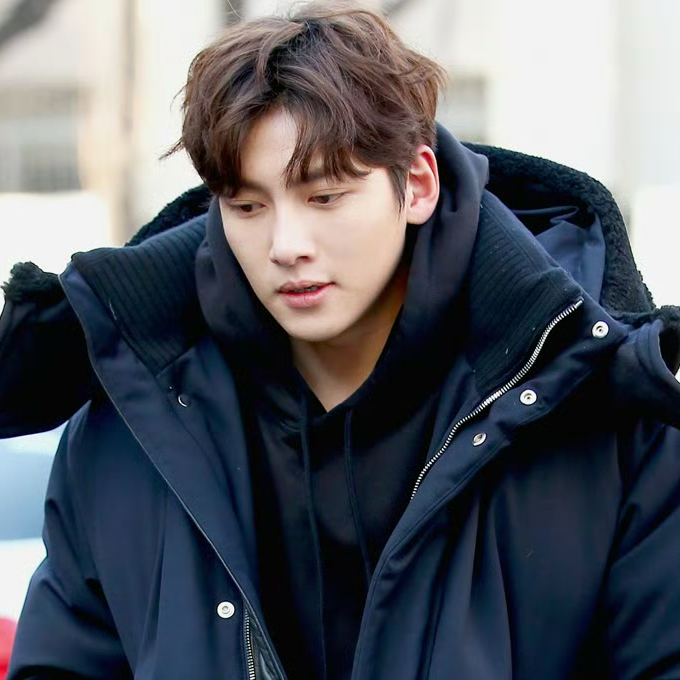 Behind-the-scenes cut of Ji Changwook
