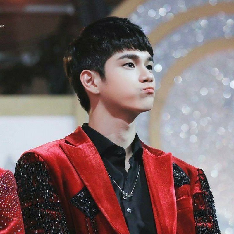 Behind-the-scenes cut of Ong Seongwu