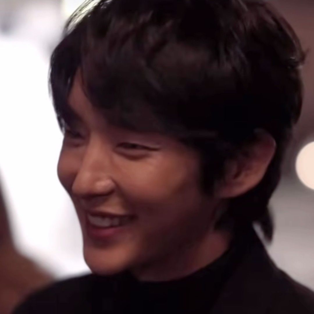 A moment captured by a fan of Lee Joongi