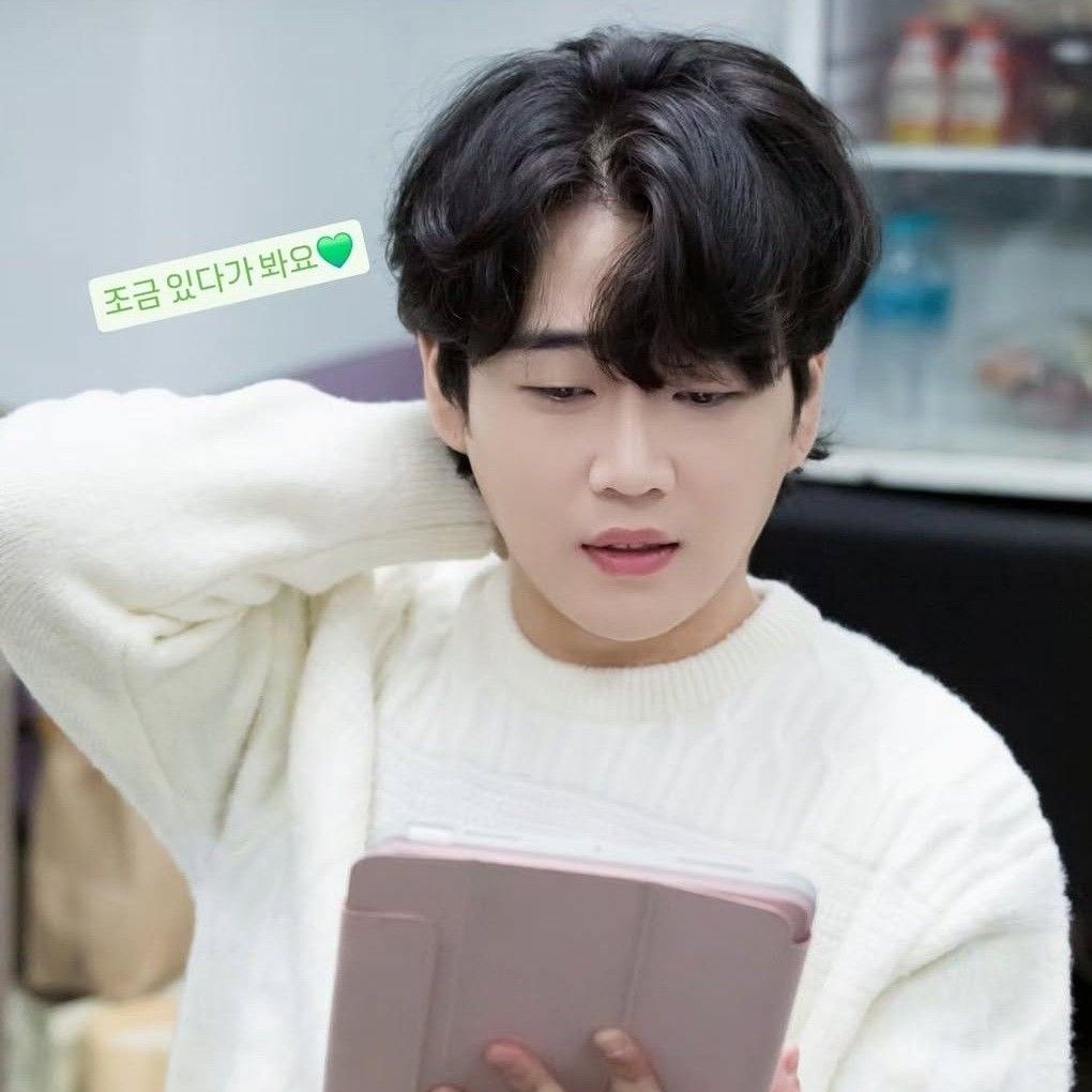 Recent activity shot of Hwang Youngwoong