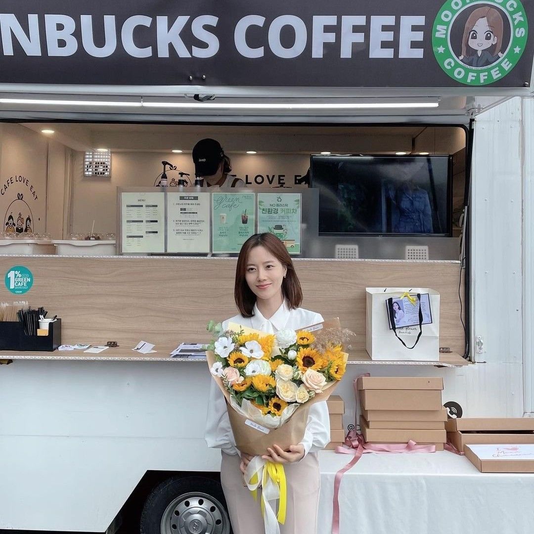 A moment captured by a fan of Moon Chaewon