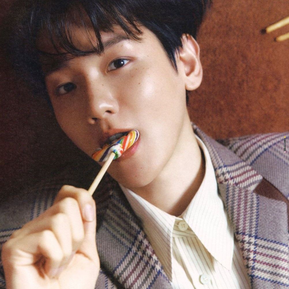 A moment captured by a fan of Baekhyun