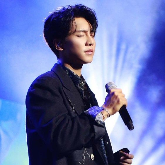 Foto kegiatan terbaru dari Lee Seunggi