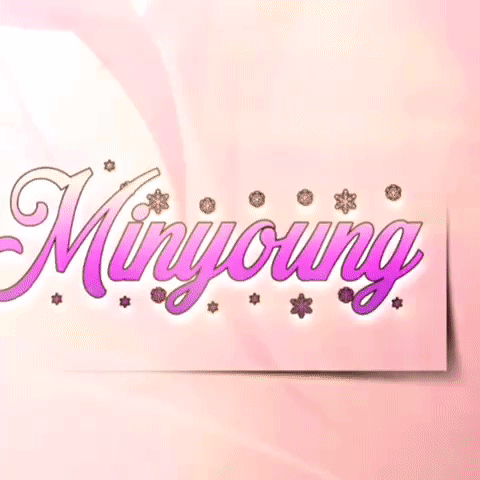 パク・ミニョンの最近の活動ショット