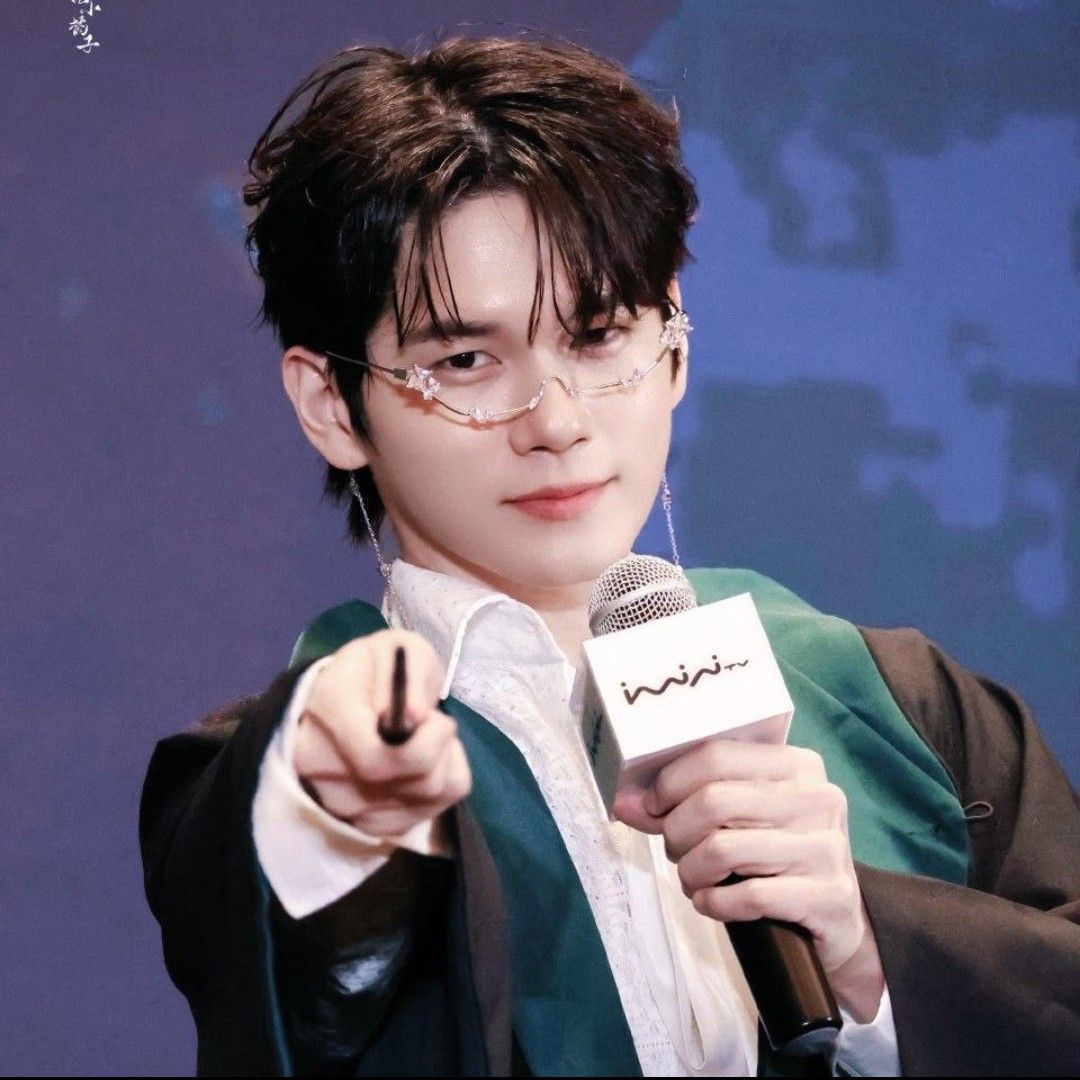 Behind-the-scenes cut of Ong Seongwu