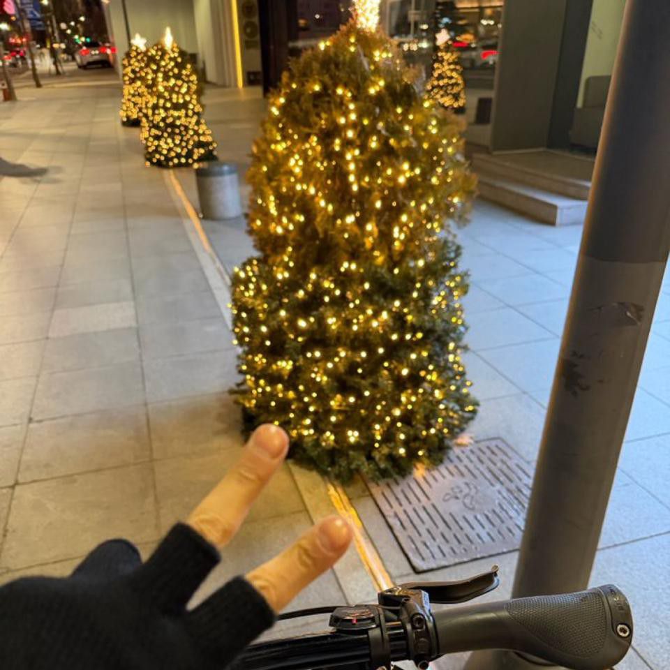 粉絲拍下的都暻秀 (D.O.)瞬間