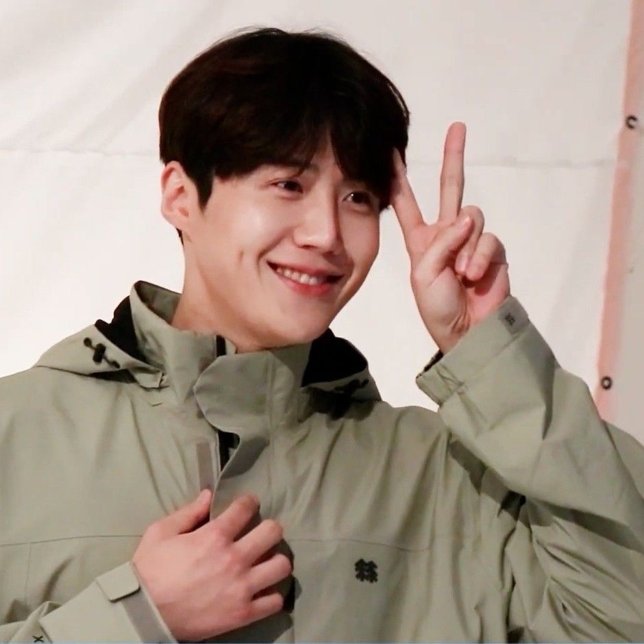 Recent activity shot of Kim Seonho