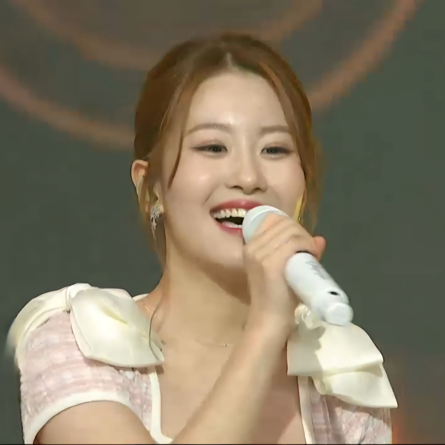 Latest photo of Oh Yujin