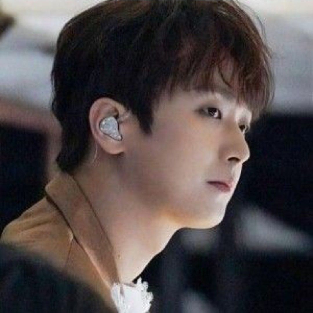 Momen yang diabadikan oleh penggemar Lee Chanwon