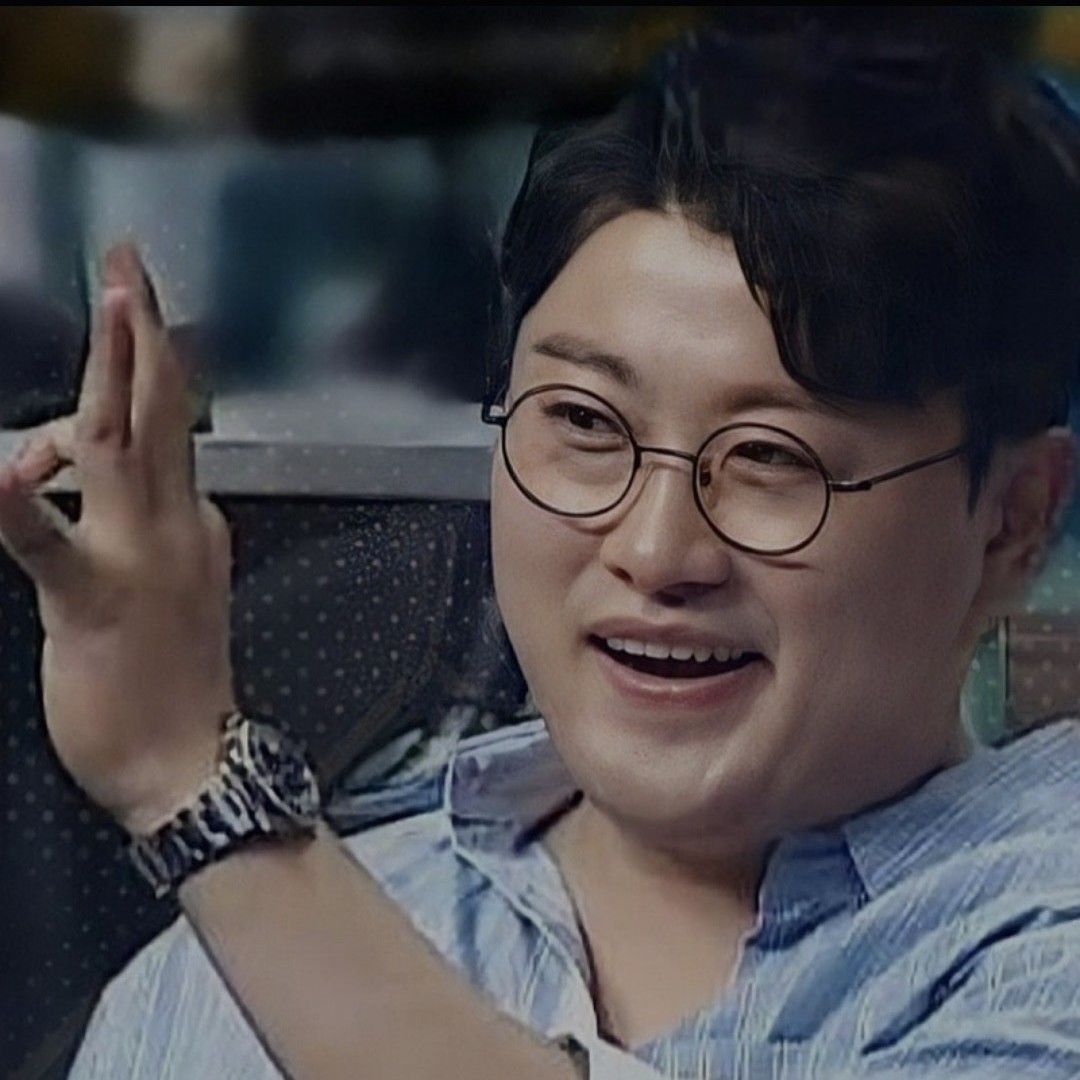 キム・ホジュンのビハインドカット