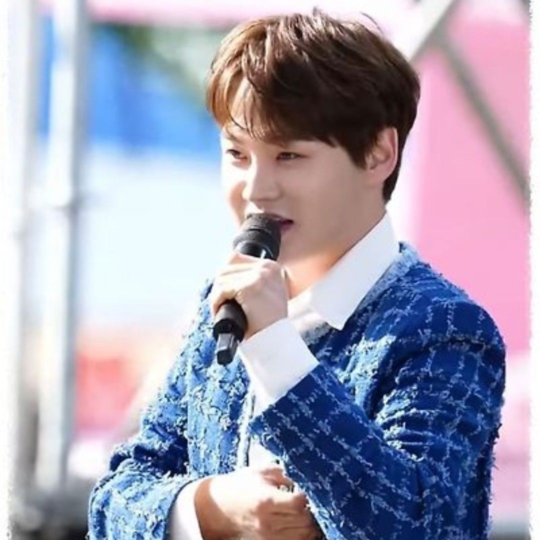 朴瑞镇的最新照片