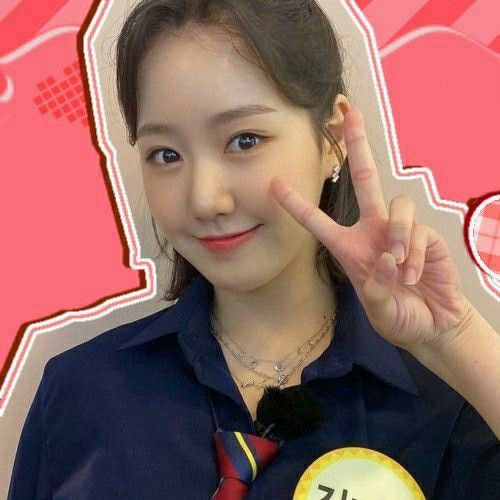 Behind-the-scenes cut of Jin Jihee