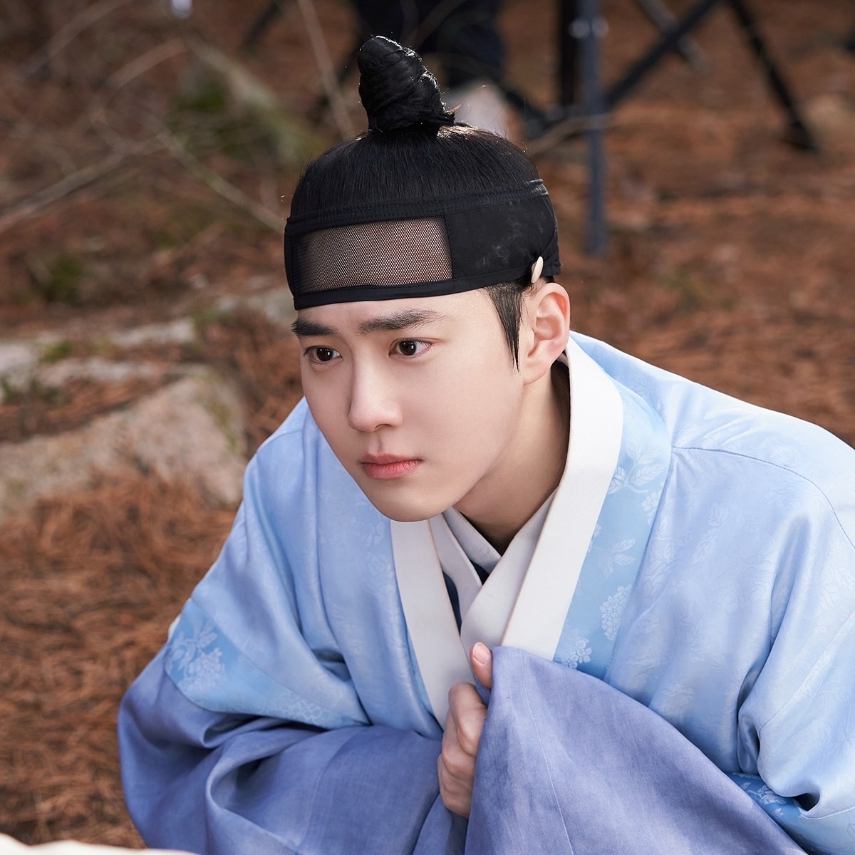 Behind-the-scenes cut of Suho