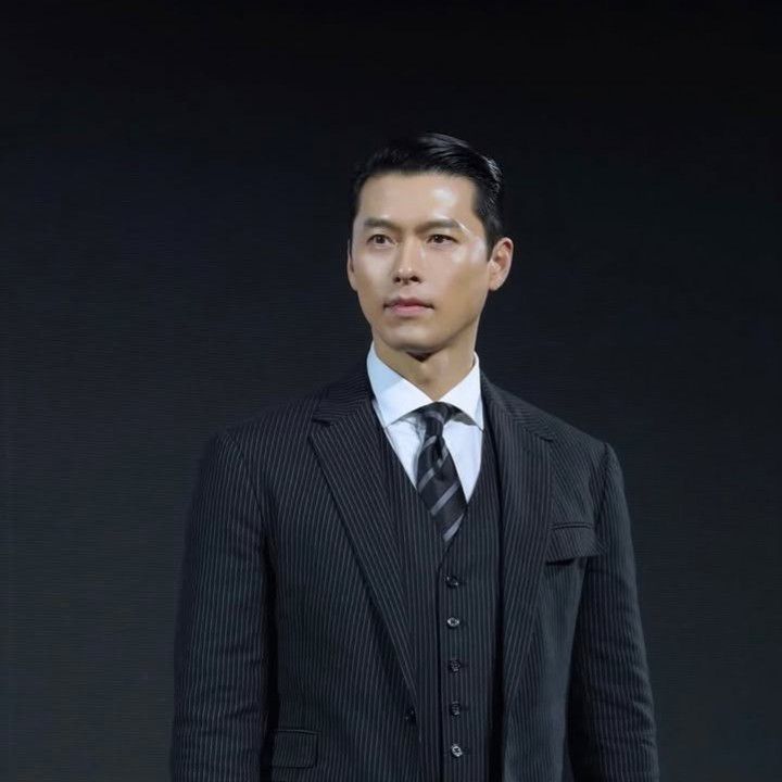 Foto kegiatan terbaru dari Hyun Bin