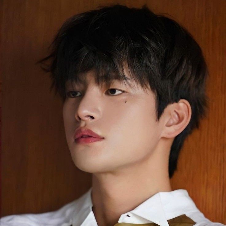 Recent activity shot of Seo Inguk