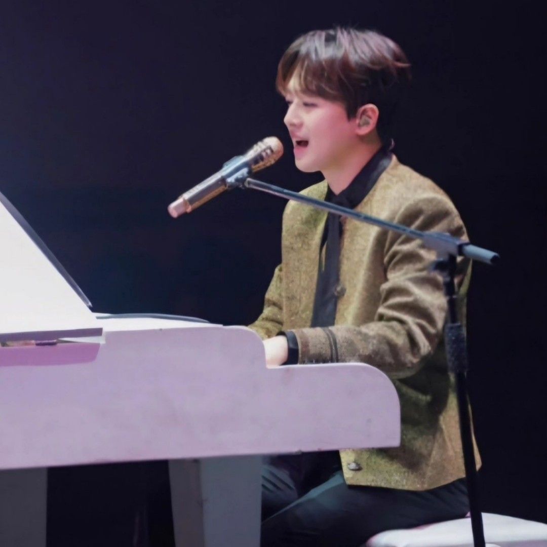 Recent activity shot of Lee Chanwon