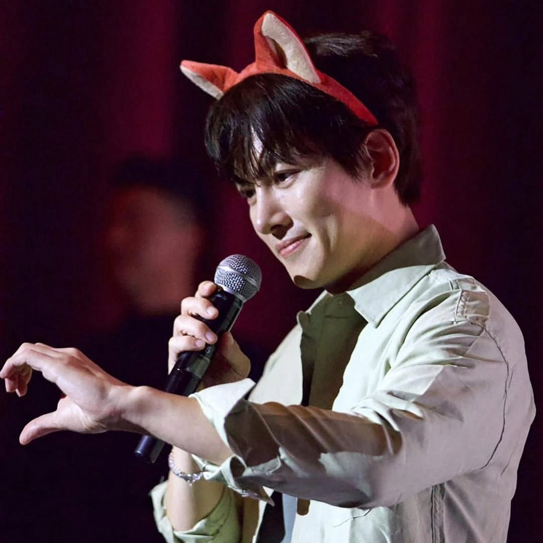 Behind-the-scenes cut of Ji Changwook