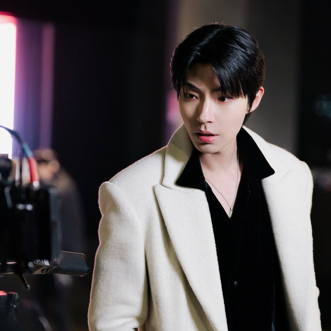 Foto kegiatan terbaru dari Hwang Inyoup