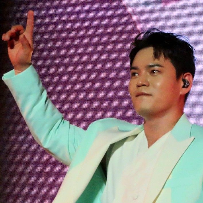 Recent activity shot of Lee Jung