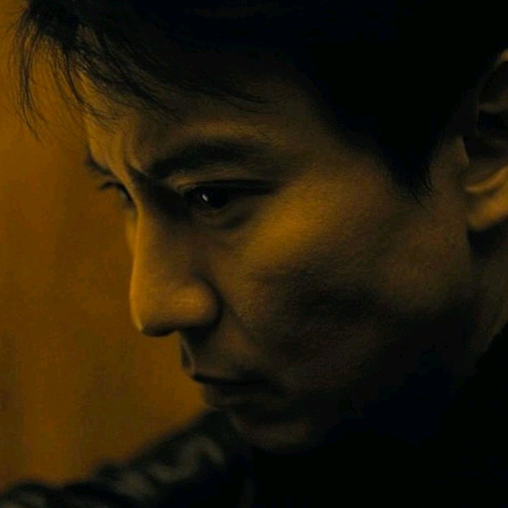 Behind-the-scenes cut of Kim Namgil