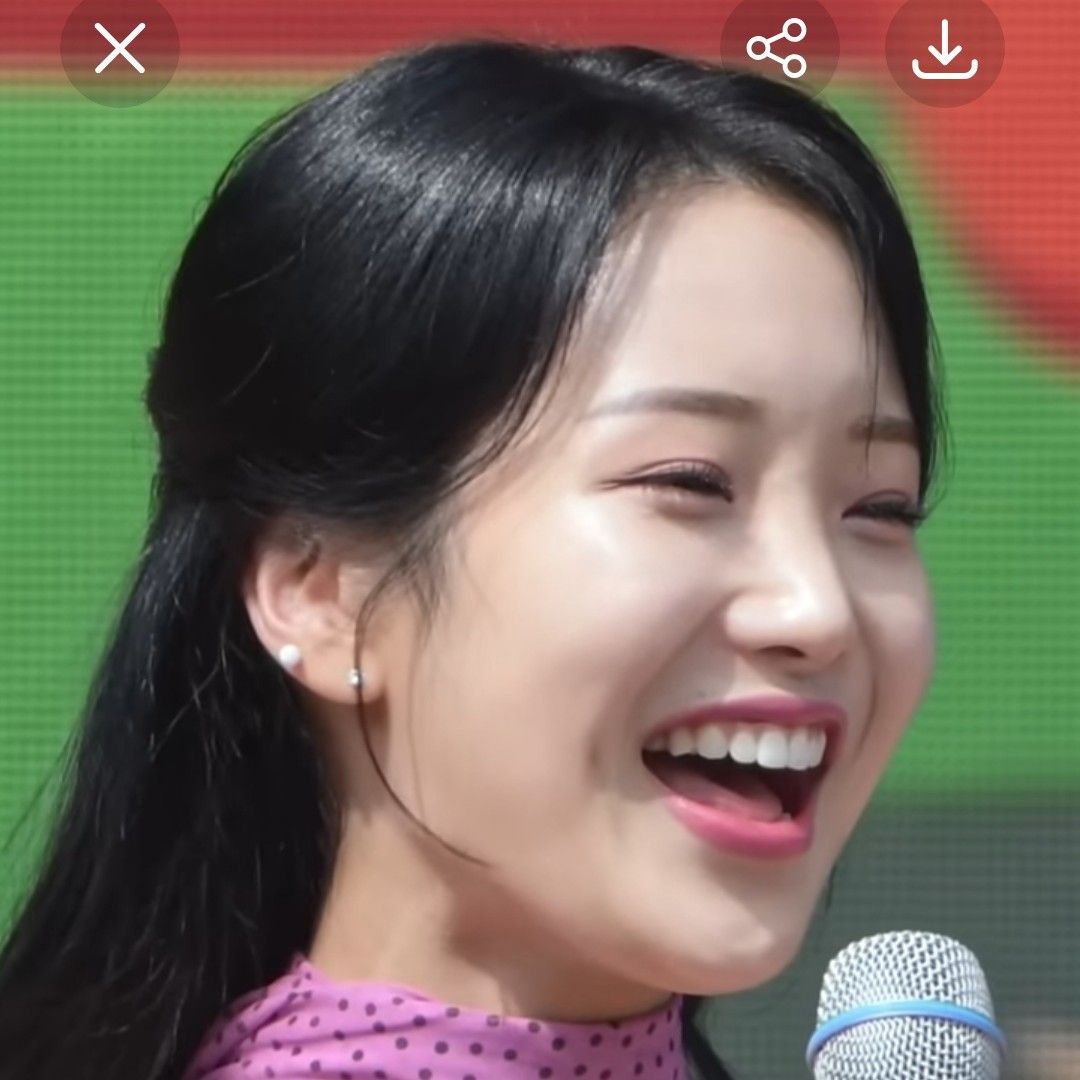 Recent activity shot of Kim Soyeon (2004)