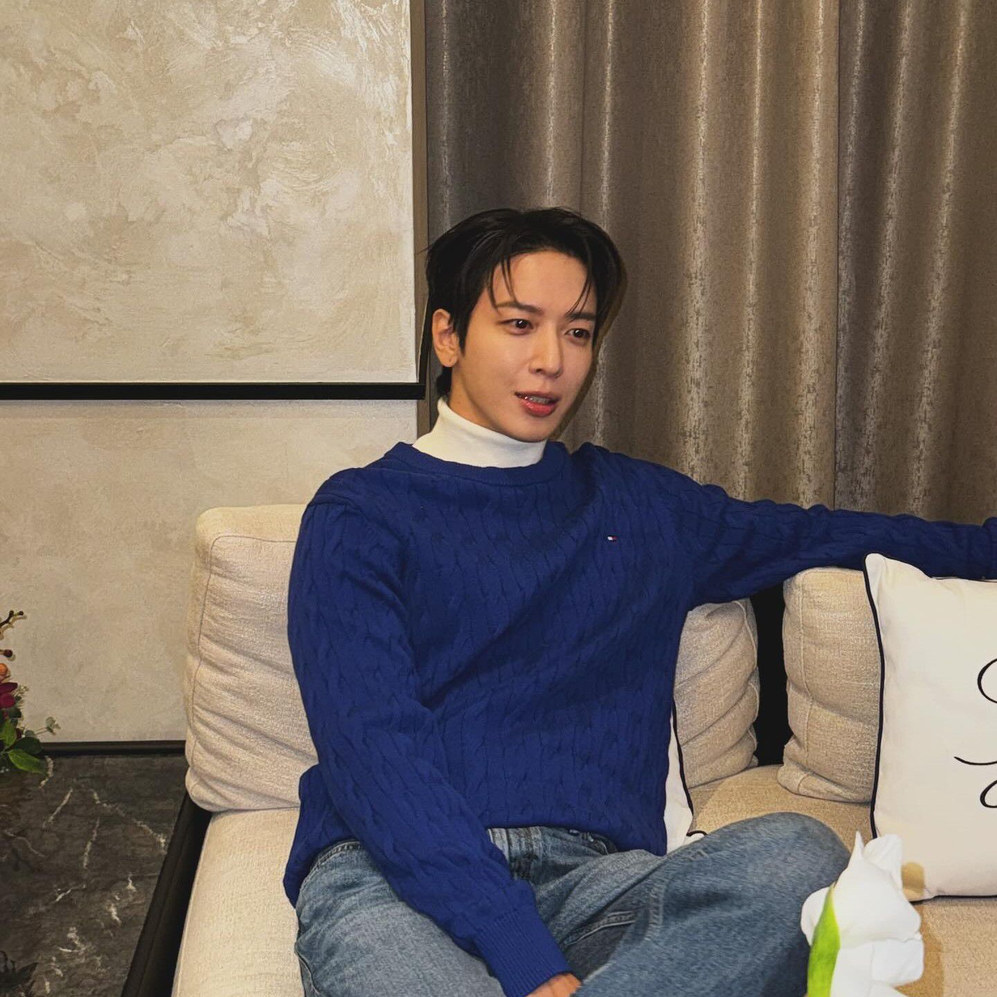 Foto kegiatan terbaru dari Jung Yonghwa