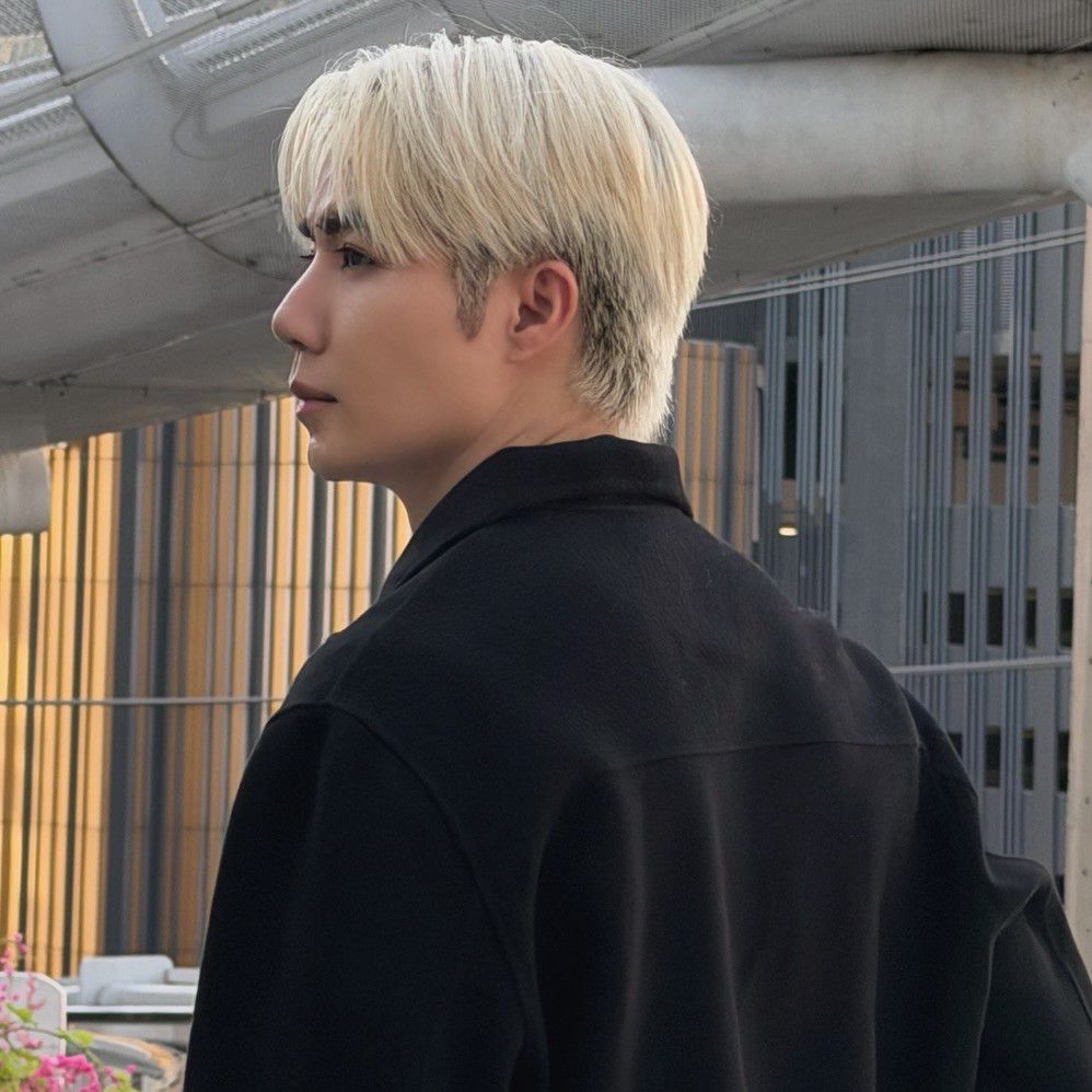 Behind-the-scenes cut of ZeePruk