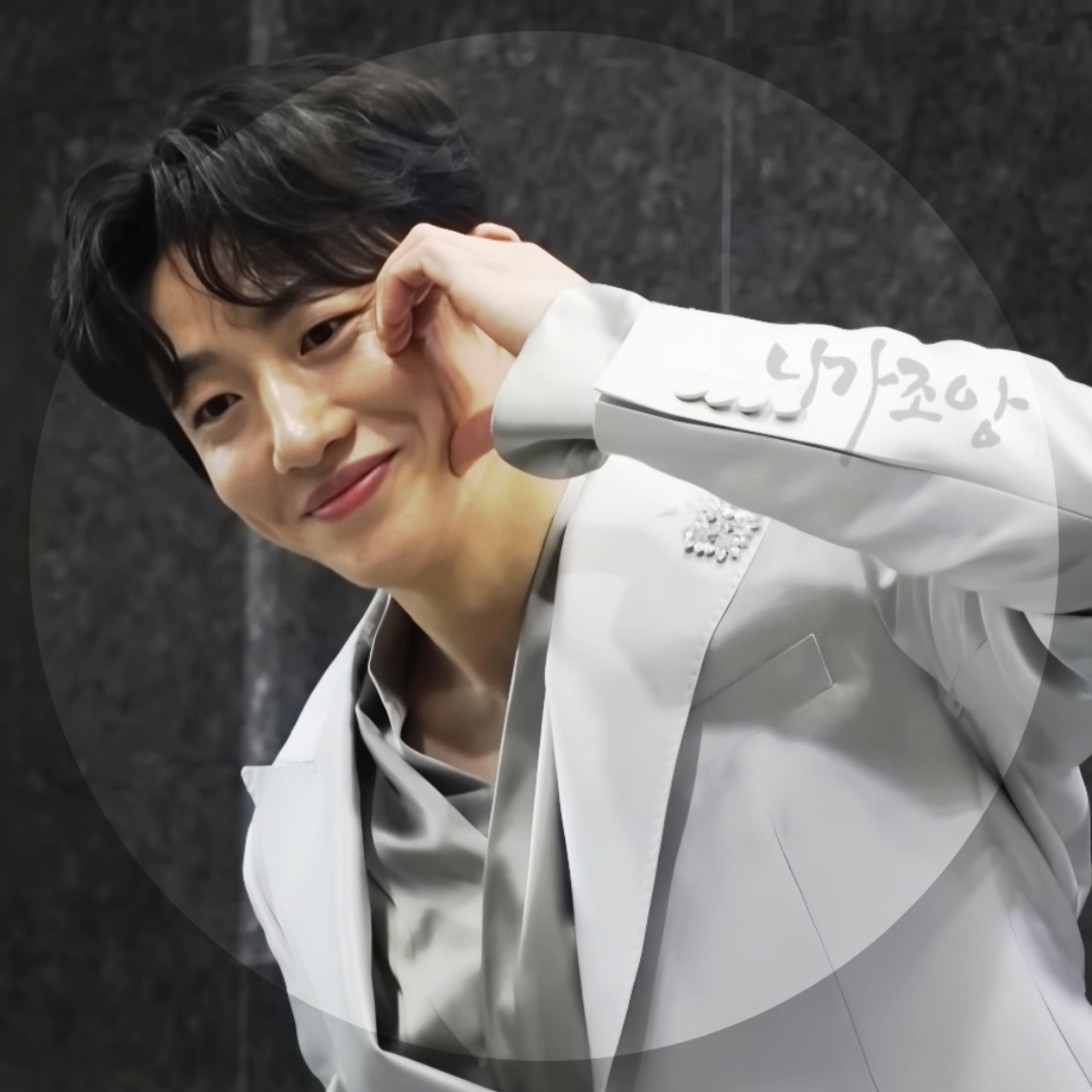 Latest photo of Shin Seungtae