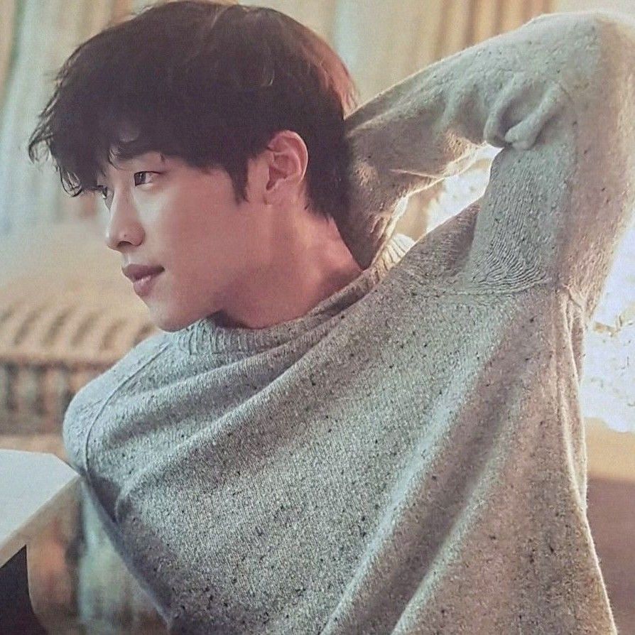 A moment captured by a fan of Woo Dohwan