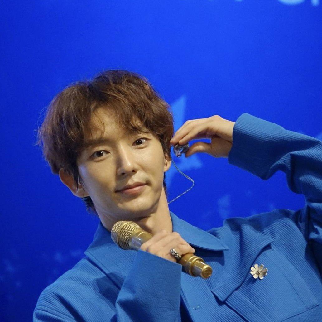 Recent activity shot of Lee Joongi