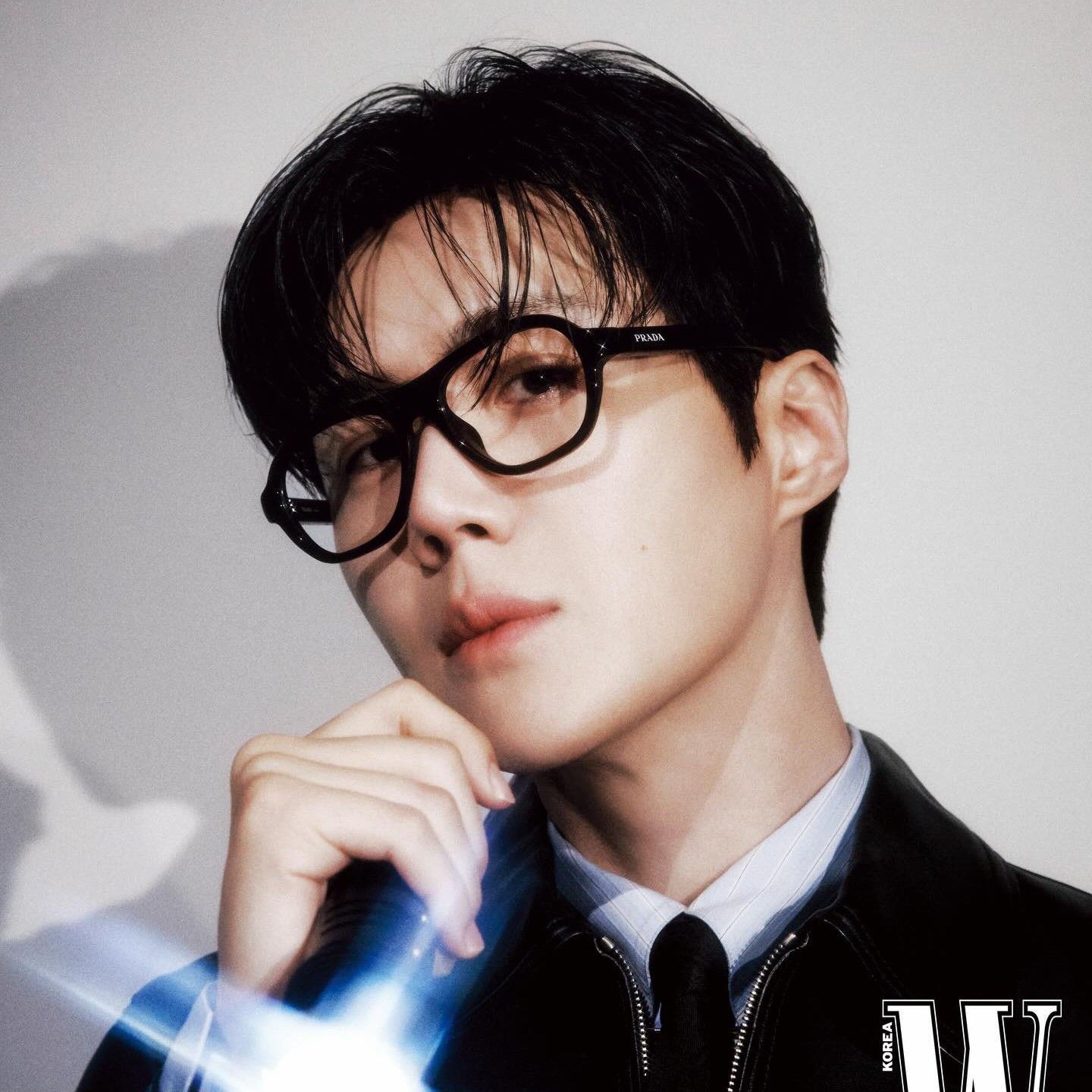 金宣虎的最新照片