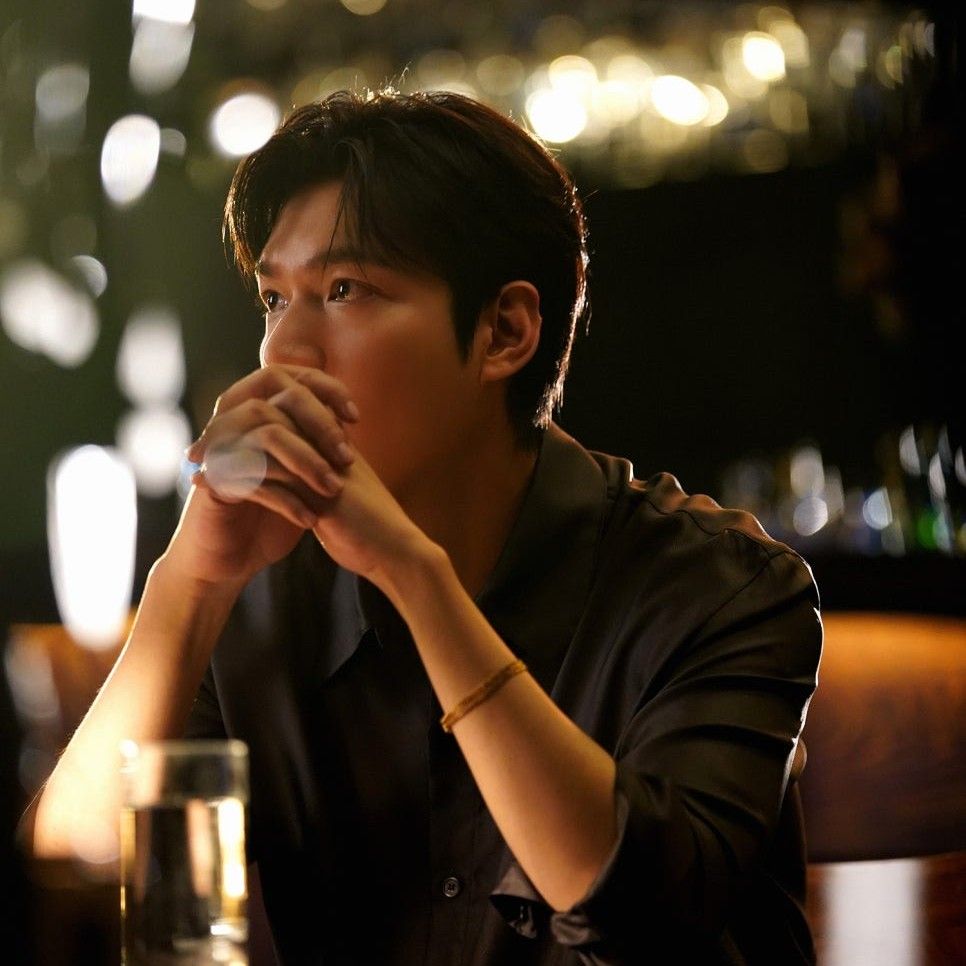 Behind-the-scenes cut of Lee Minho