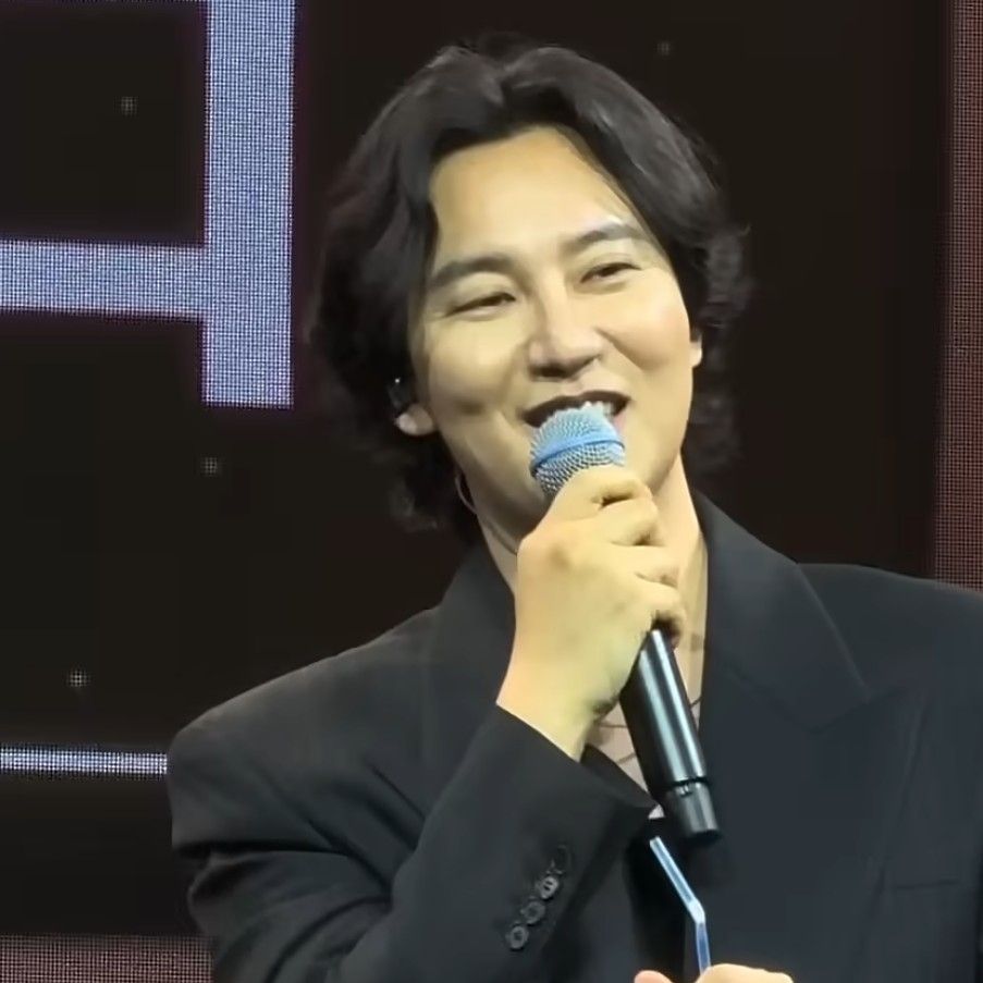 Recent activity shot of Kim Namgil