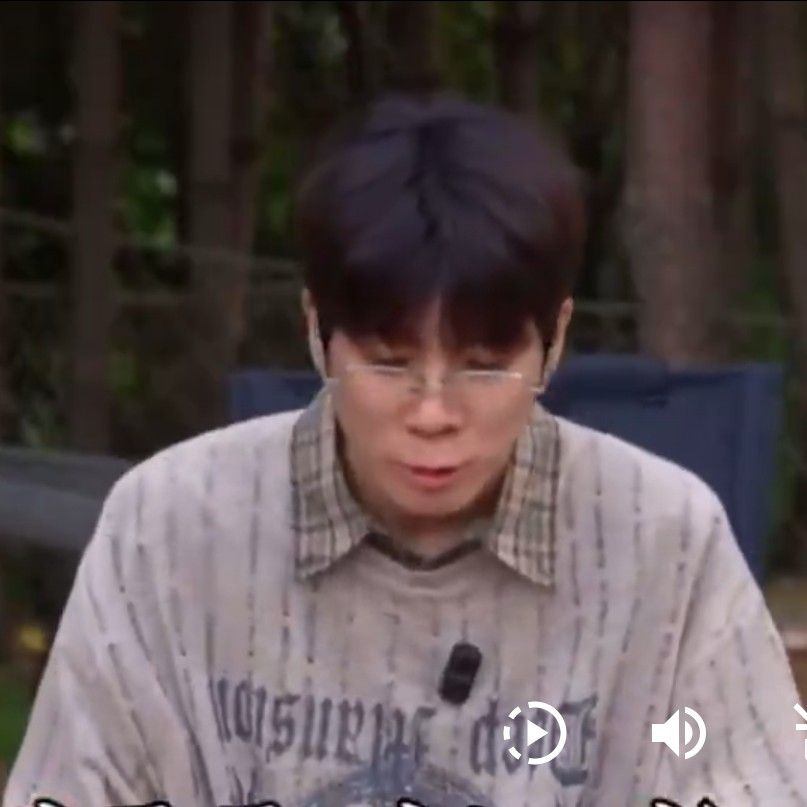 Recent activity shot of Jeong Dongwon