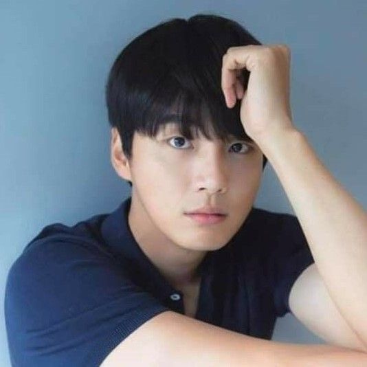 Latest photo of Yoon Shiyoon