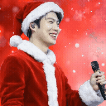 A moment captured by a fan of Son Taejin