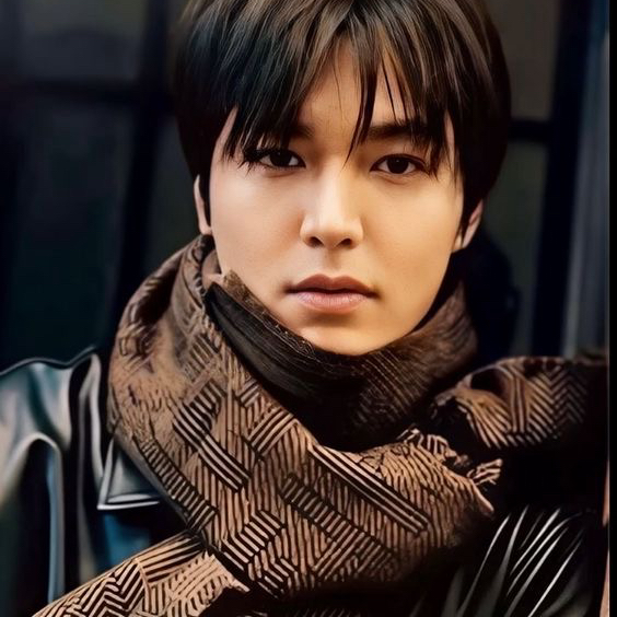 Recent activity shot of Lee Minho
