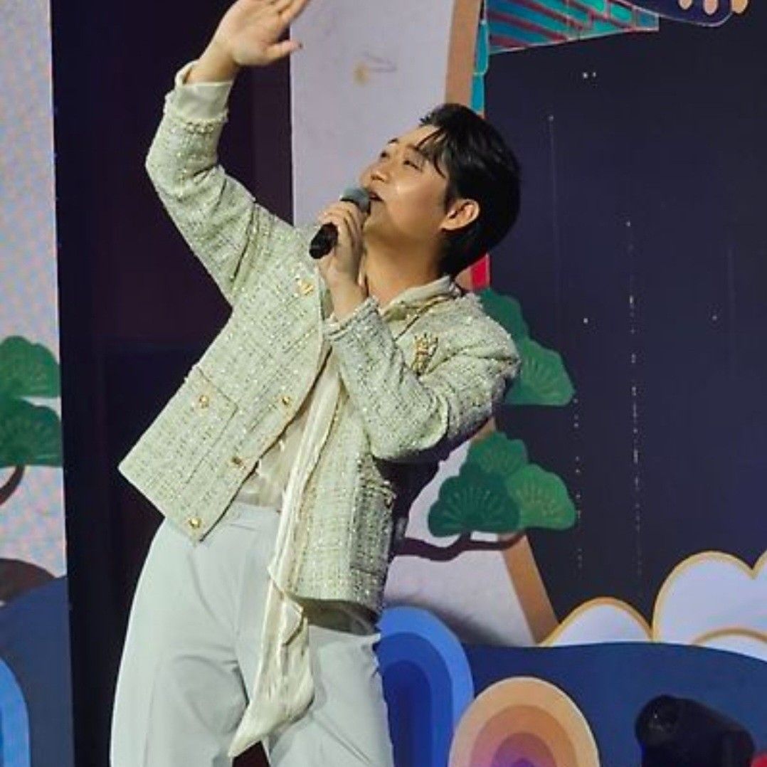 粉丝拍下的Min Soohyun瞬间