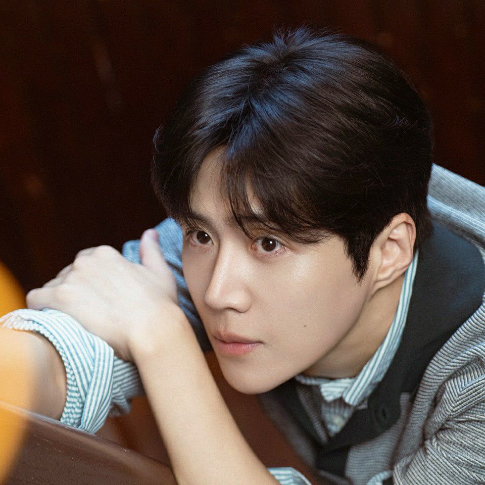 Behind-the-scenes cut of Kim Seonho