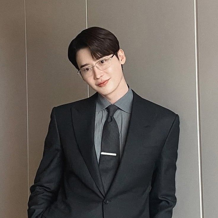 Behind-the-scenes cut of Lee Jongsuk