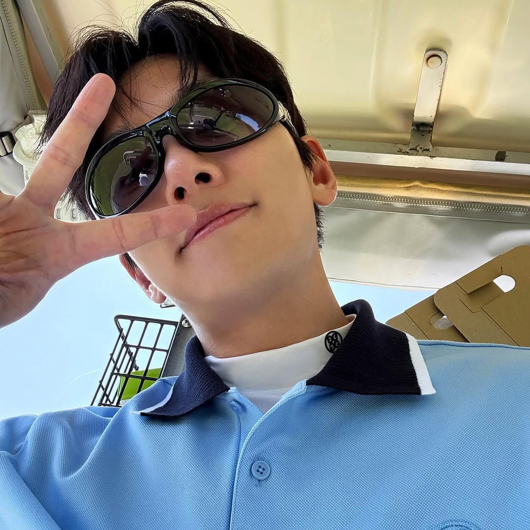 Behind-the-scenes cut of Ji Changwook