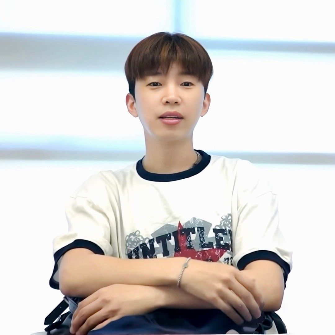 Recent activity shot of Lim Youngwoong