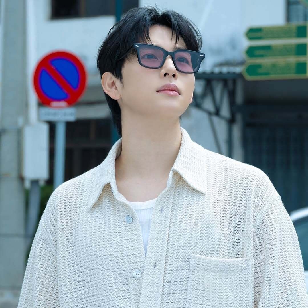Latest photo of Lim Siwan