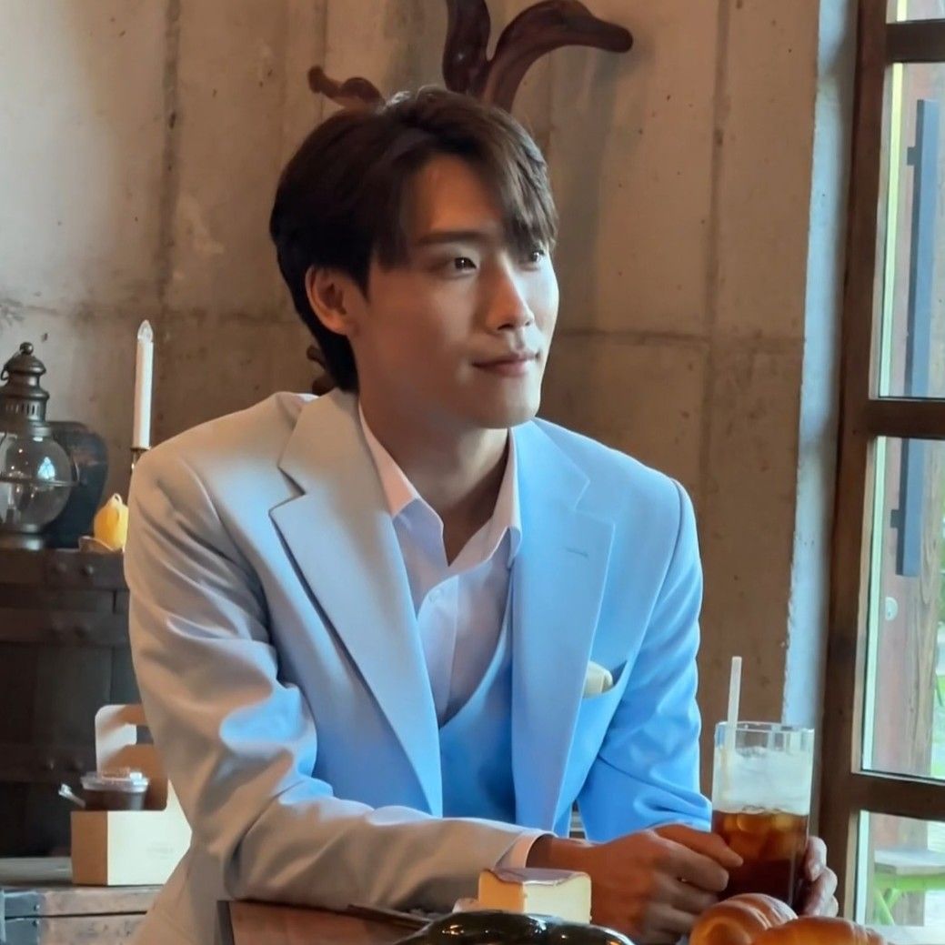 Recent activity shot of Choi Woojin